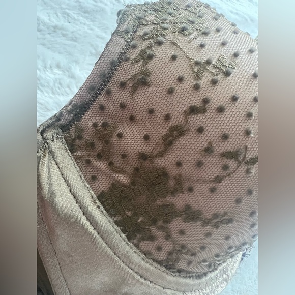 NWOT Victoria’s Secret Dream Angels Lined Demi BRs - Picture 9 of 11